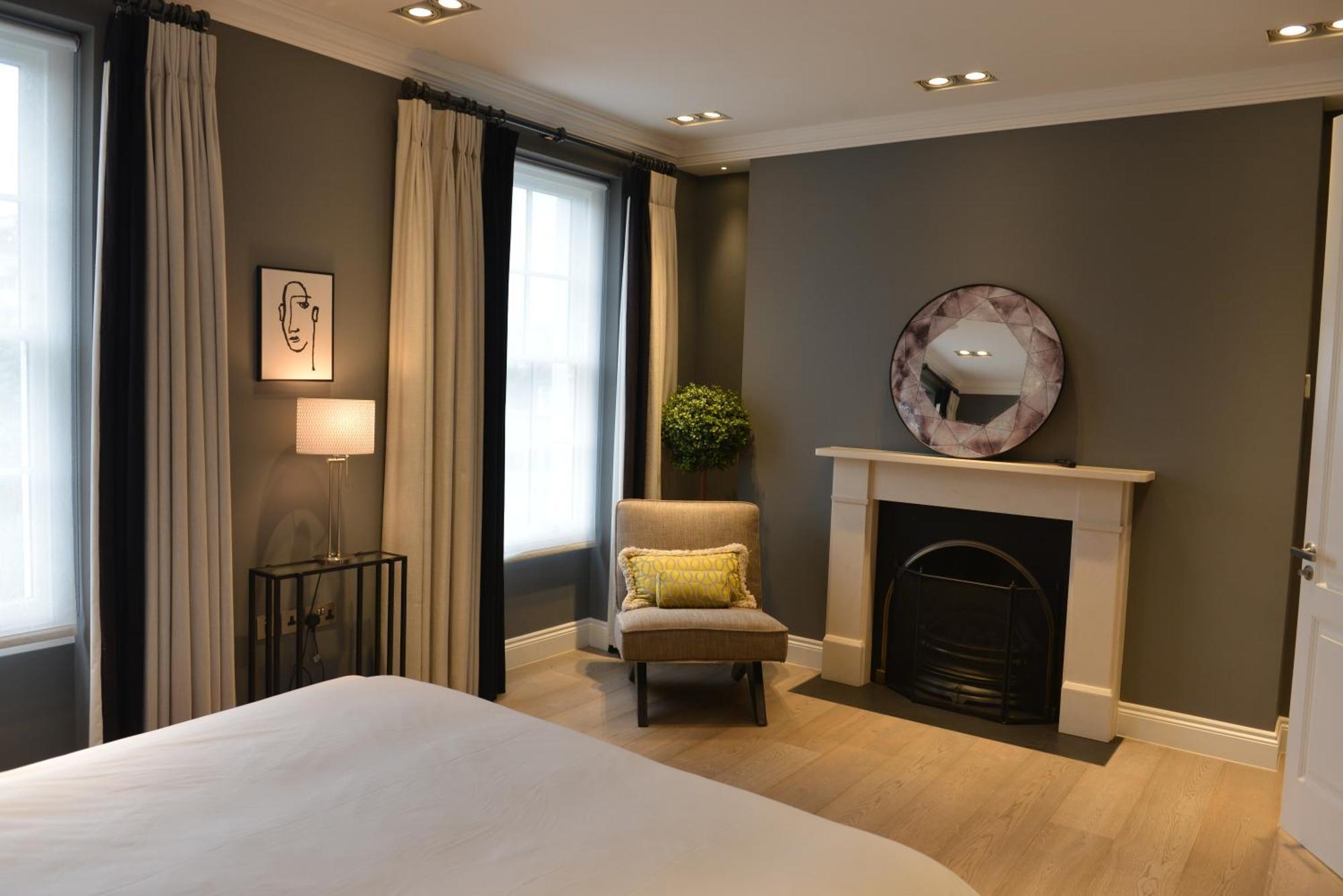 Luxury 4 Bedrooms 5 Baths 2 Receptions Family House With Garden Chelsea Villa