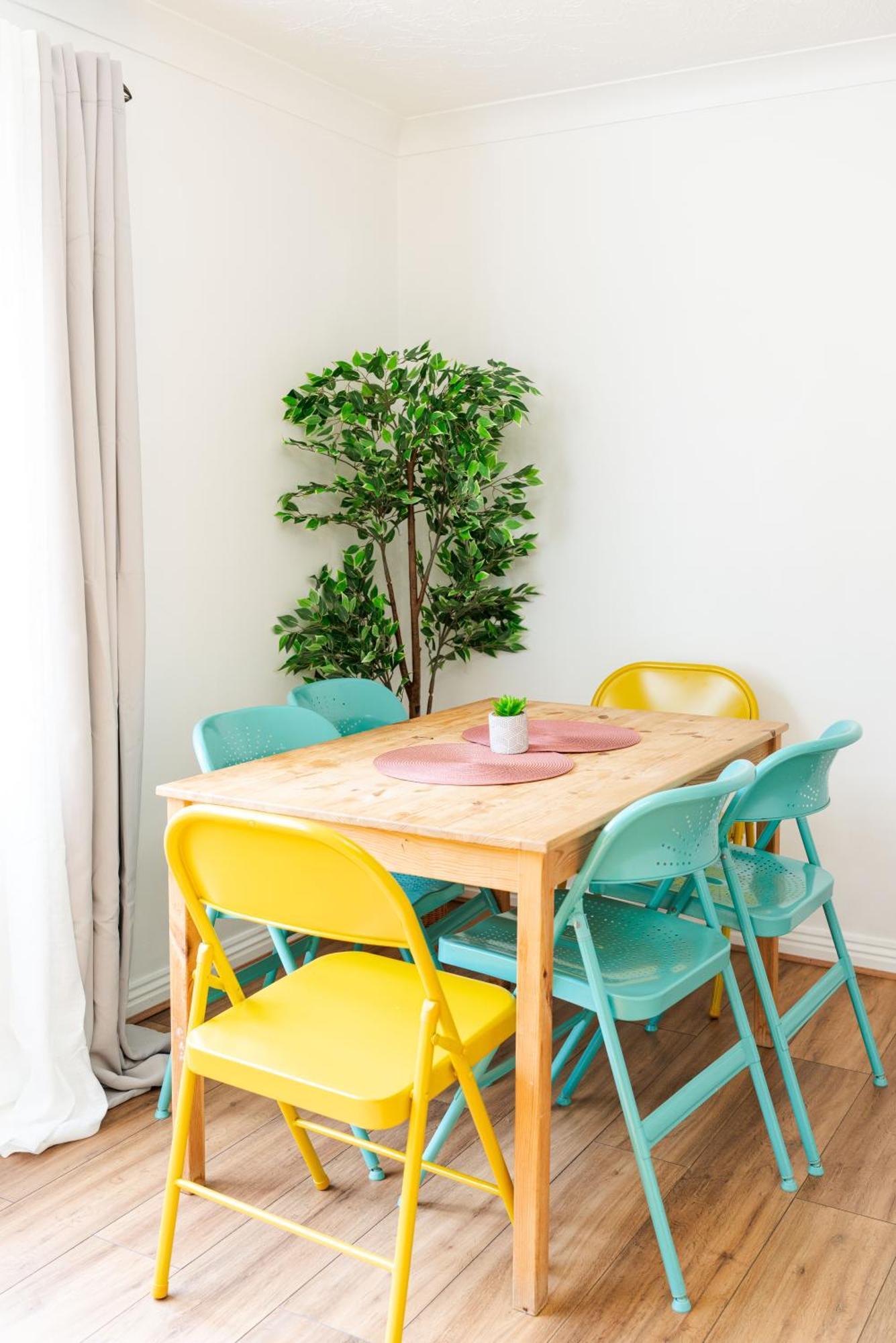 Apartment Bright And Spacious Flat With Free Parking *