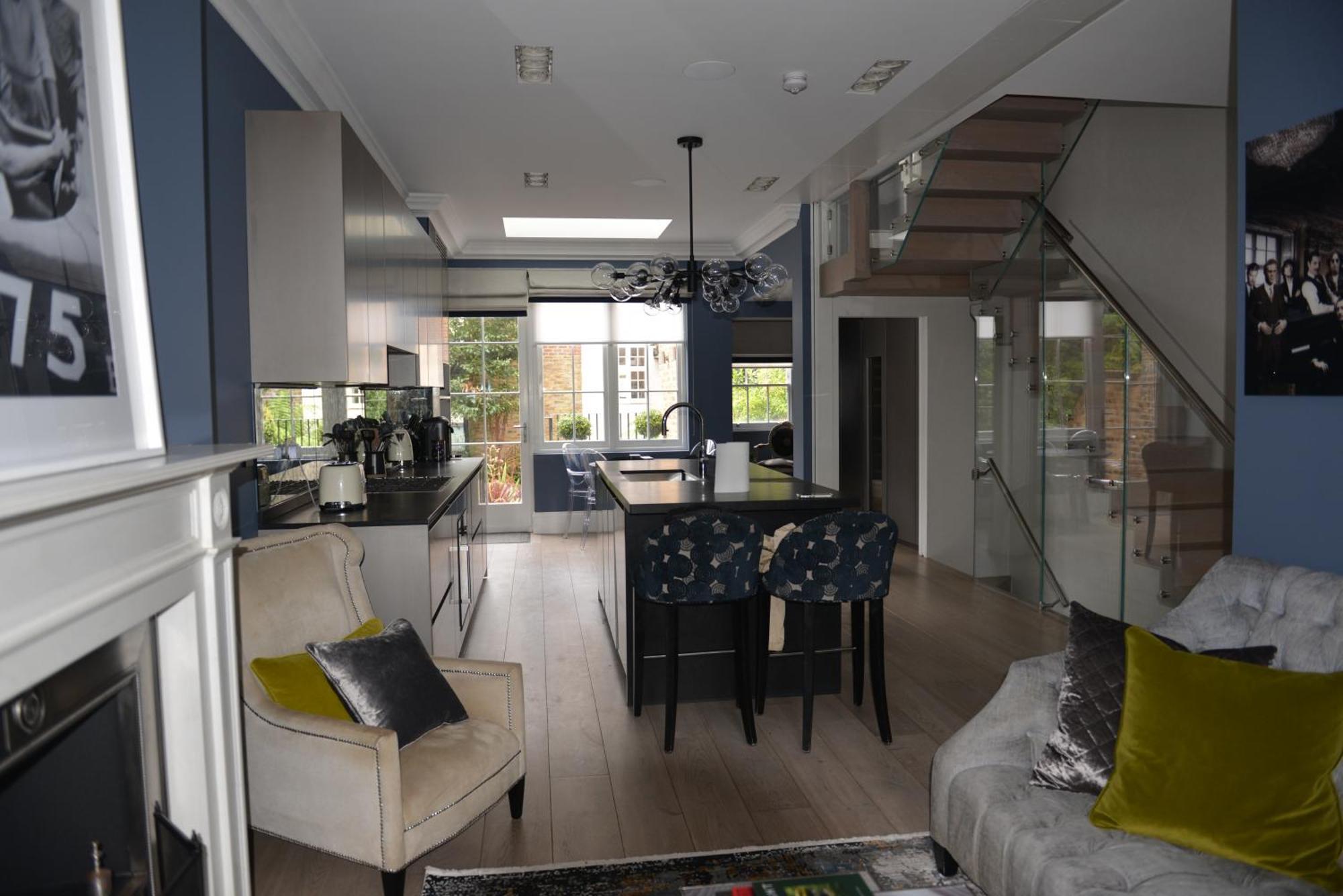 Villa Luxury 4 Bedrooms 5 Baths 2 Receptions Family House With Garden Chelsea *