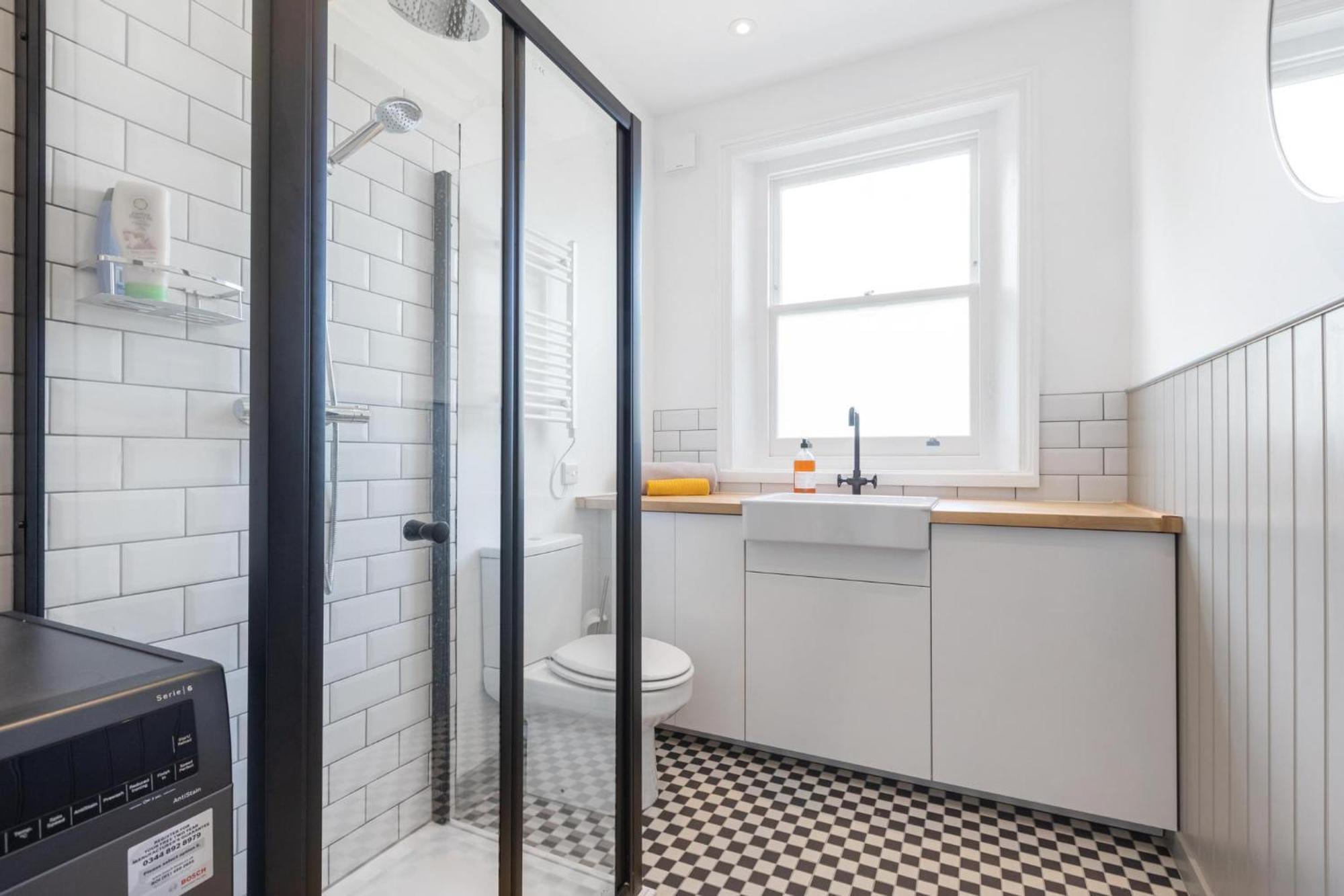 3 Bedroom Magical Hampstead Heath * London