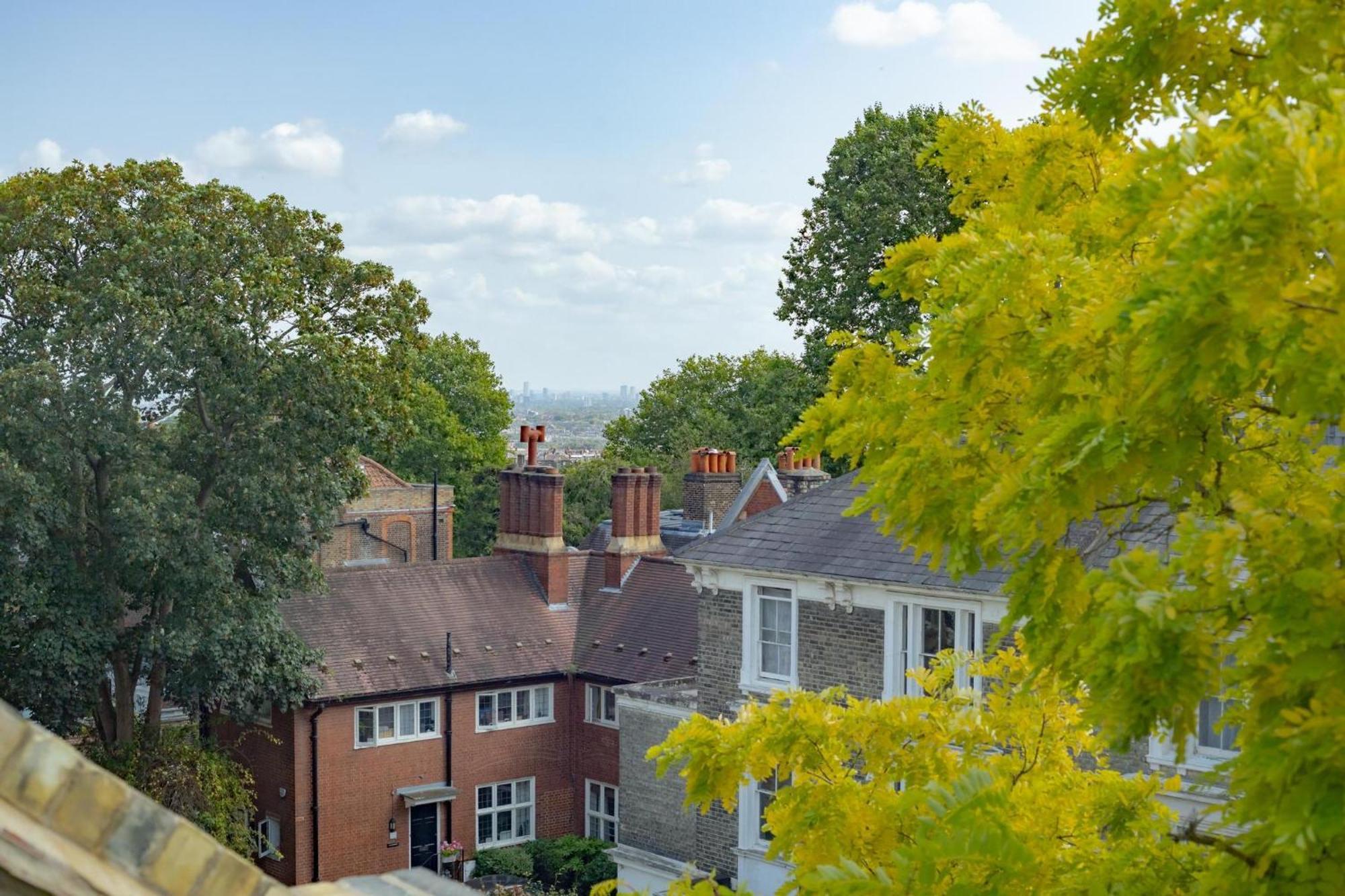 3 Bedroom Magical Hampstead Heath