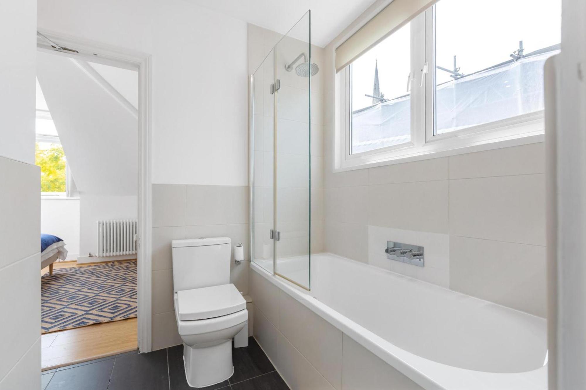 Apartment 3 Bedroom Magical Hampstead Heath *