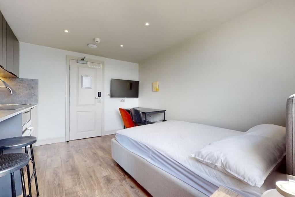 Central London Studio * London