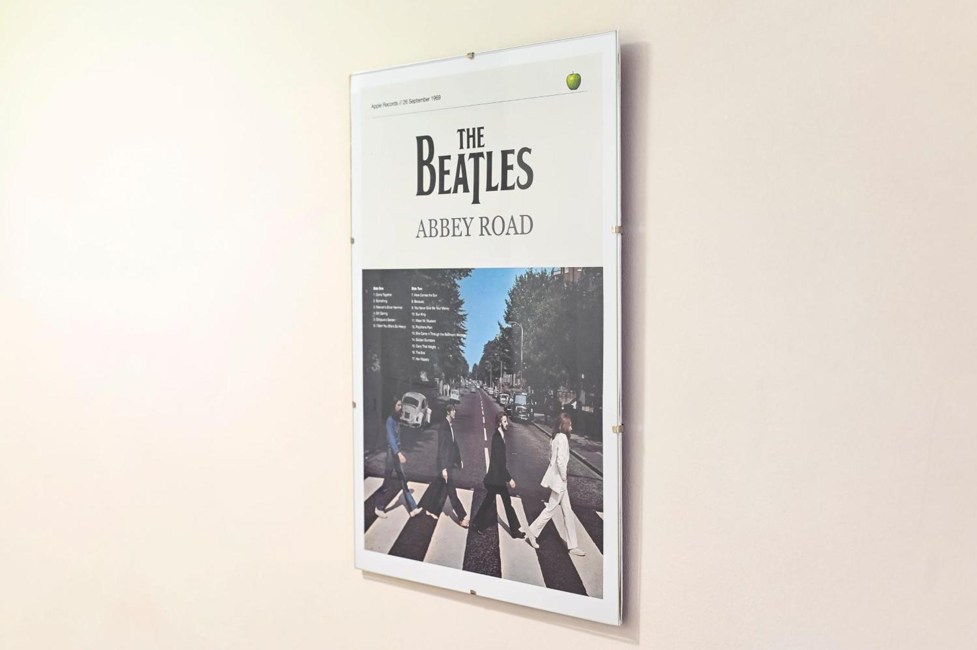 Beatles-themed Serviced On Abbey Road Apartamento *