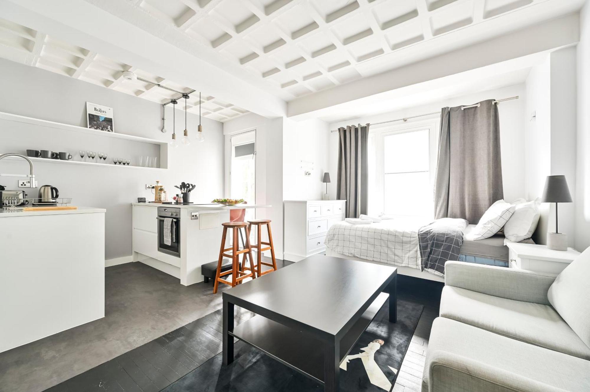Beatles-themed Serviced On Abbey Road Apartamento *