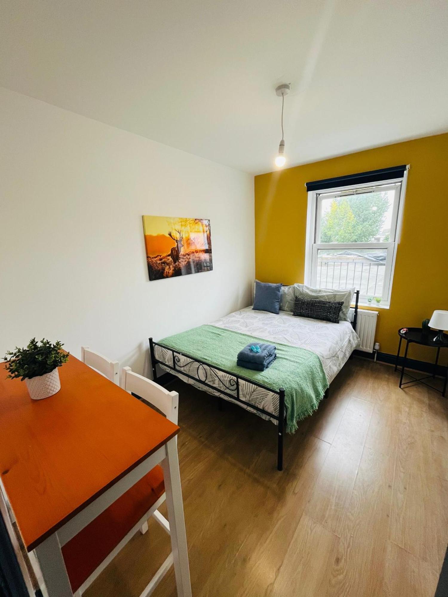 Portobello Self Check-in 611 Guest house London