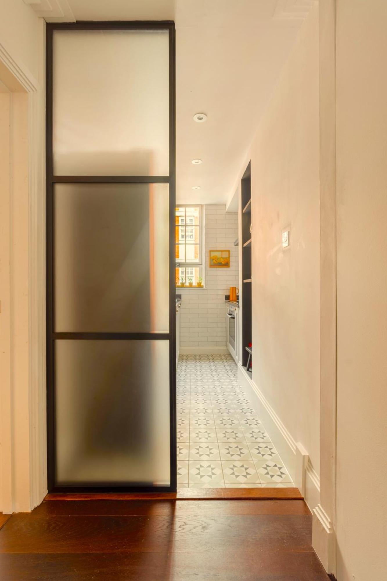 2bed Kings Road Chelsea Apt, Apartment *
