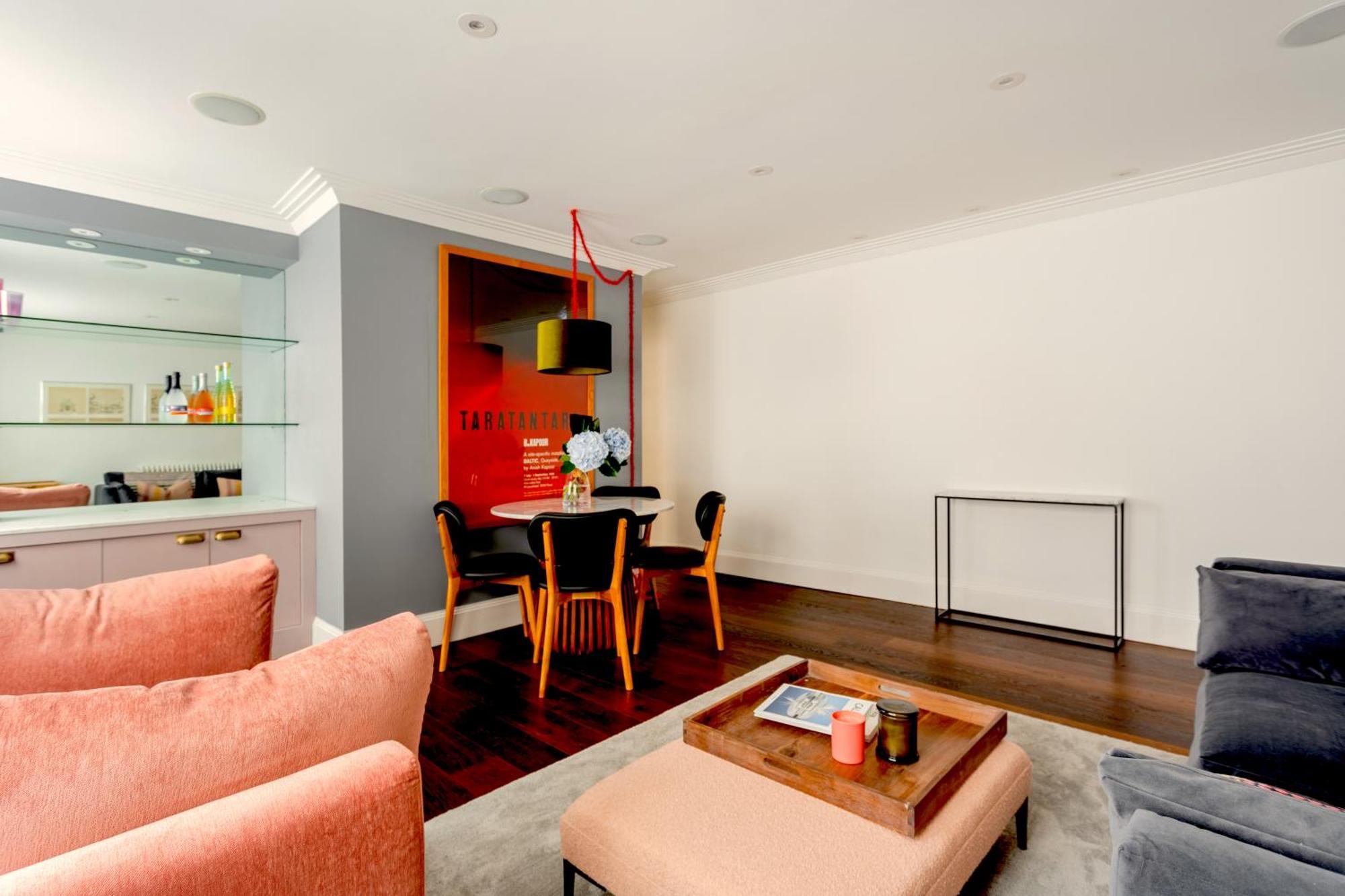 Apartment 2bed Kings Road Chelsea Apt, *