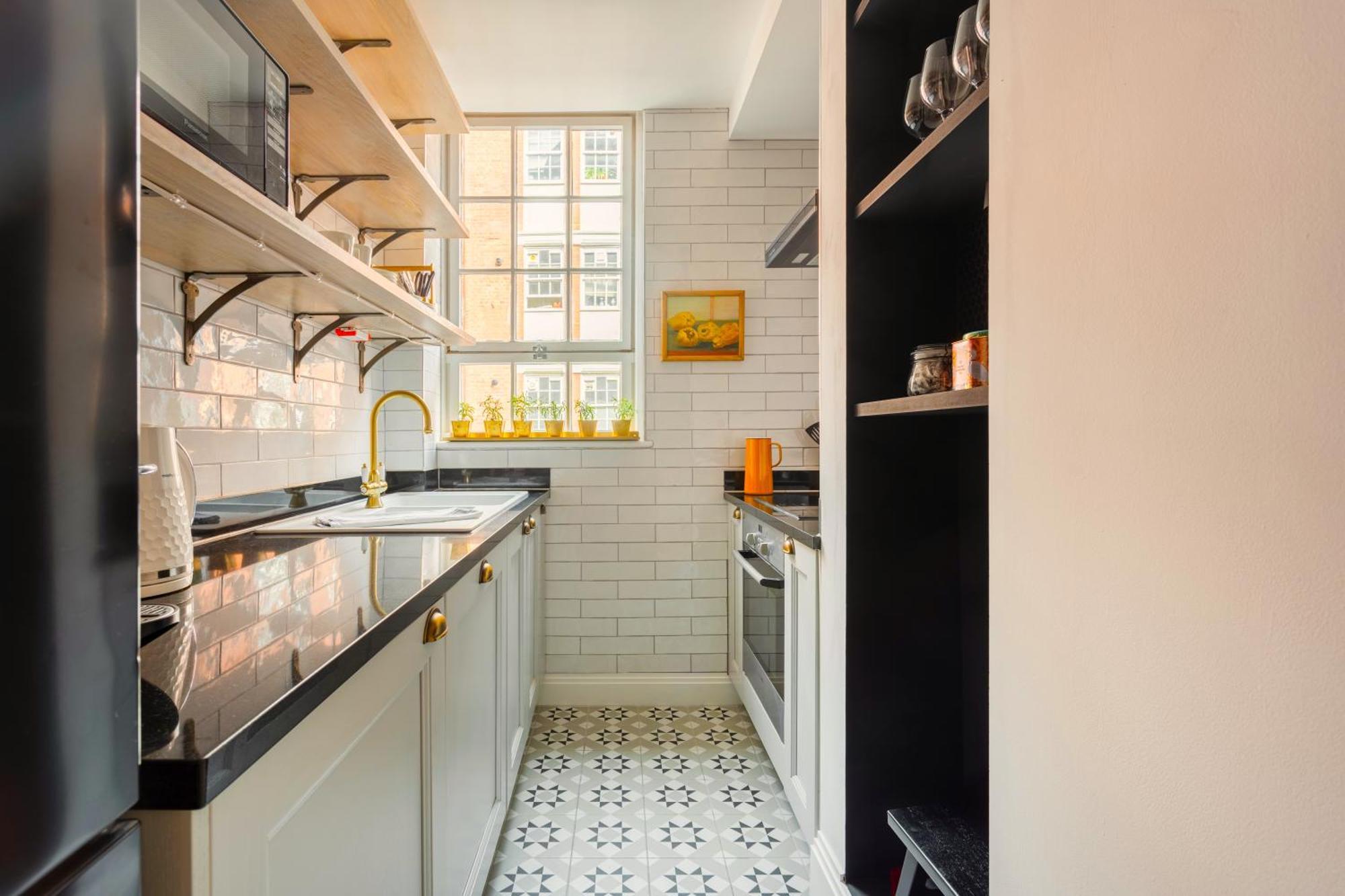 2bed Kings Road Chelsea Apt, London