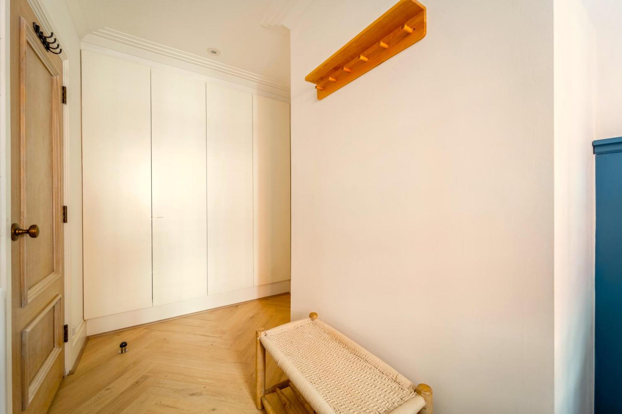 Apartment 2bed Kings Road Chelsea Apt, London