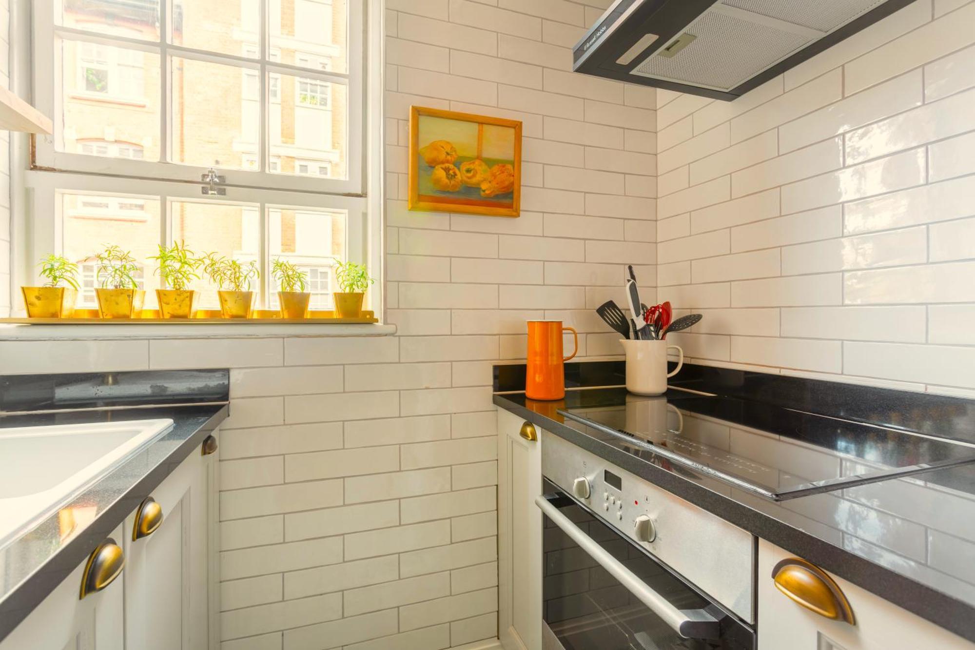 2bed Kings Road Chelsea Apt, Apartment *