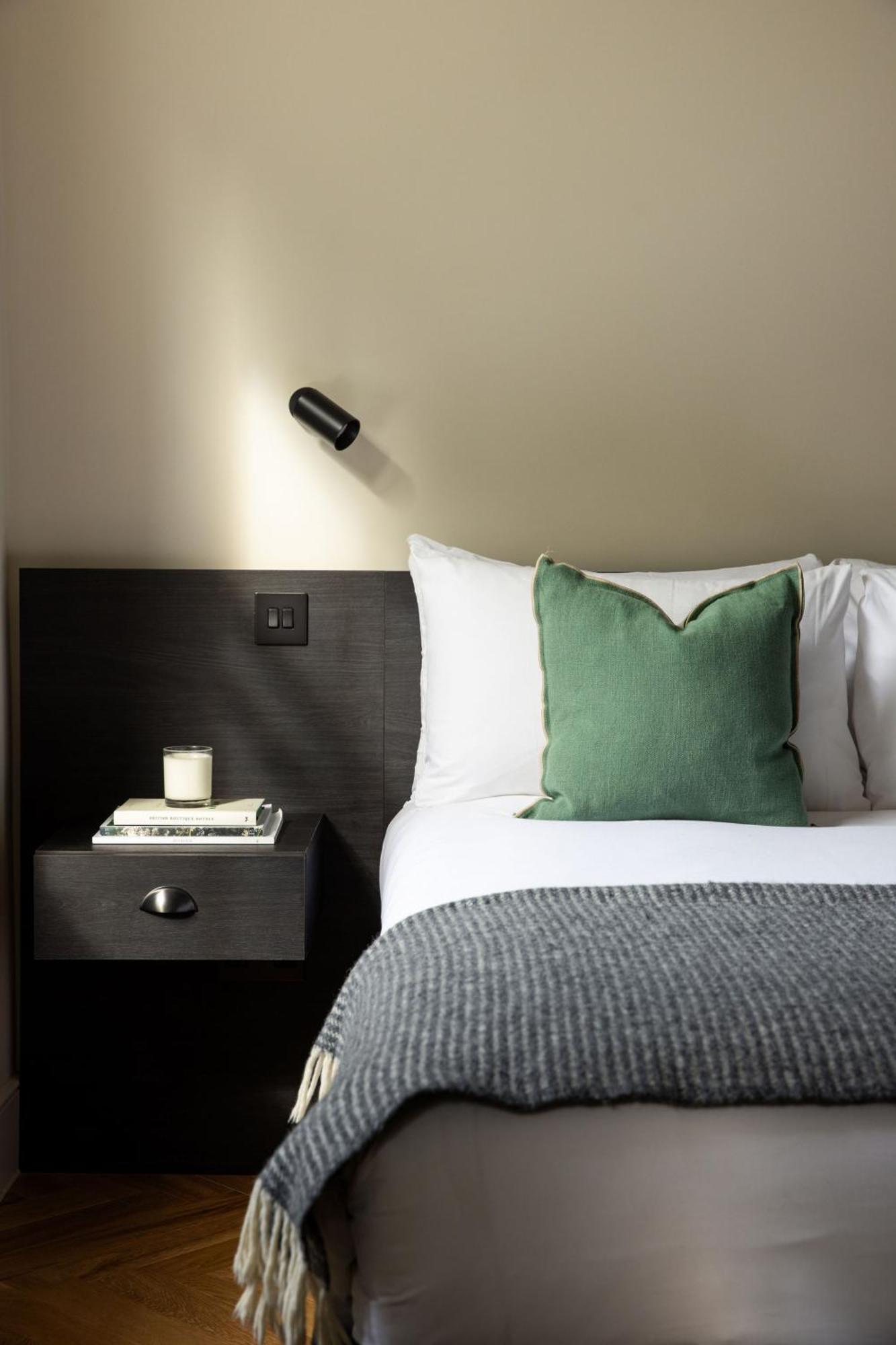 Fivem Notting Hill London