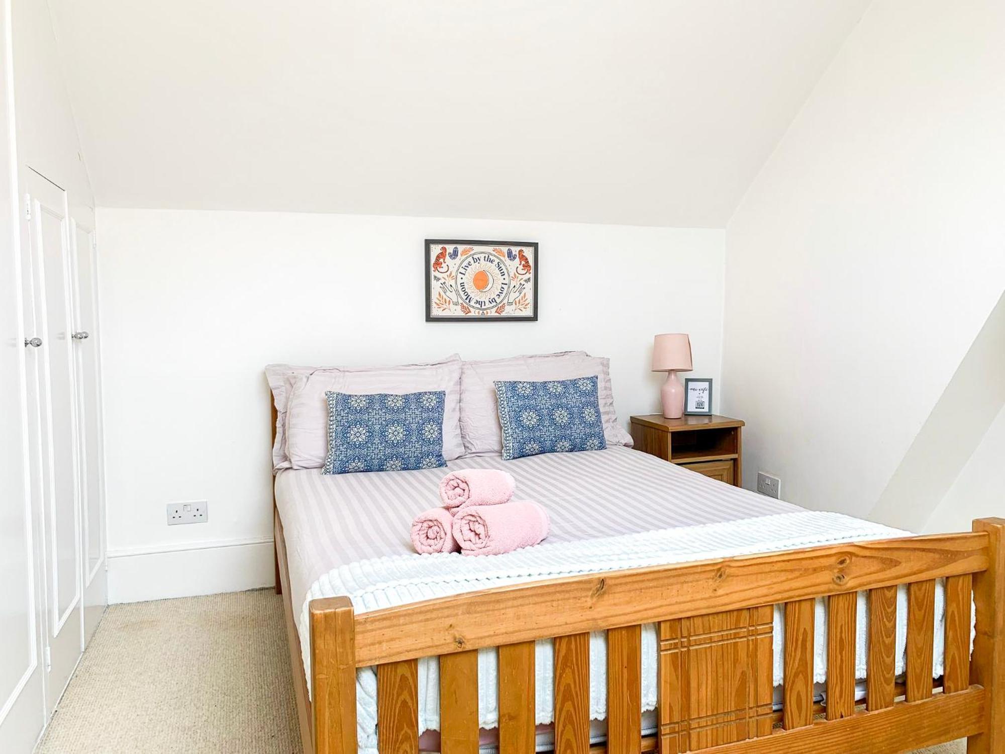 Apartment Lovely 3 Bedroom Maisonette With Private Roof Terrace In Hammersmith London