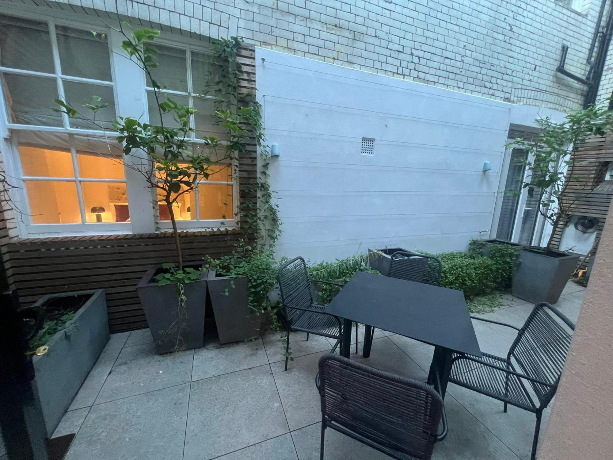 Posh 3 Bedroom Flat With Terrace And Indoor Fireplace In Mayfair, Near Hyde Park * London