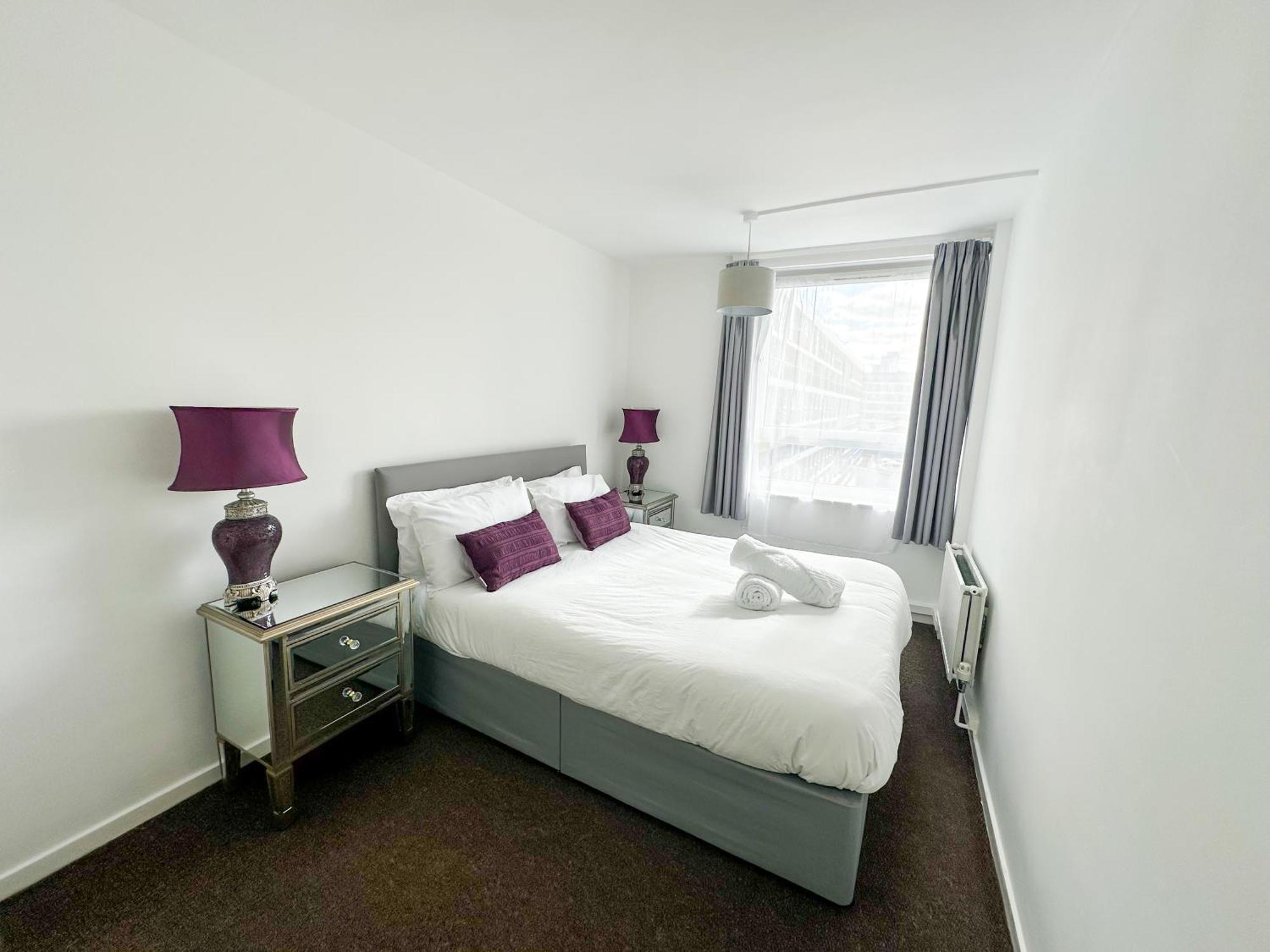Apartment 3 Bedroom Flat Haggerston, Hackney, London