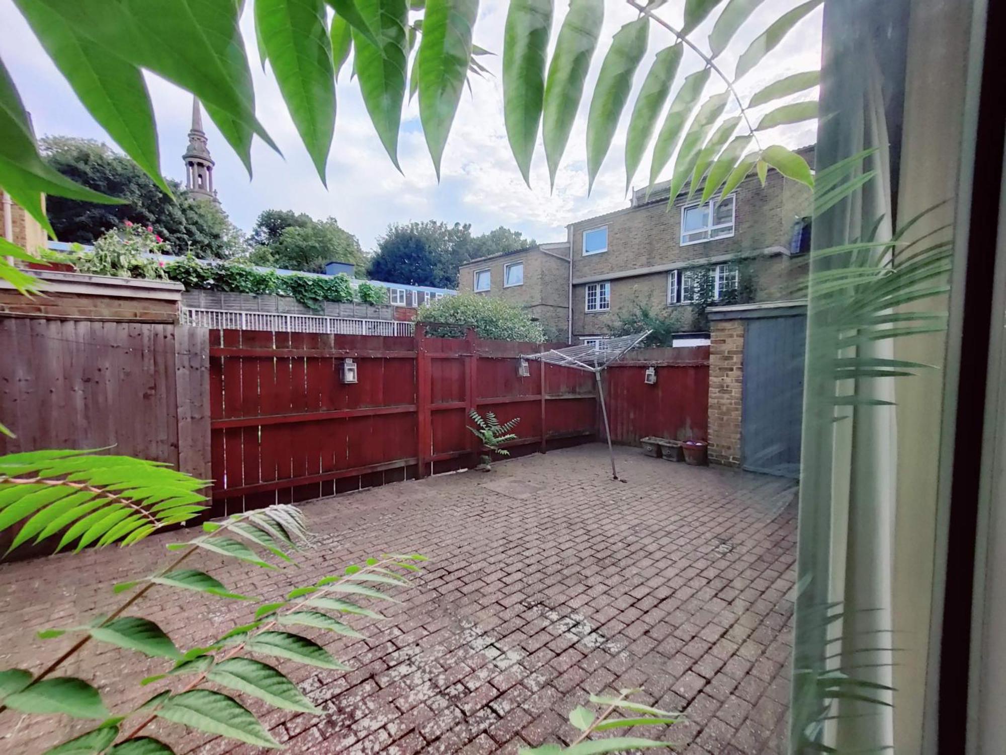 Spacious 3 Bedroom Whitechapel - 9 Mins From Tower Bridge With Free Parking & Garden Casa de férias *