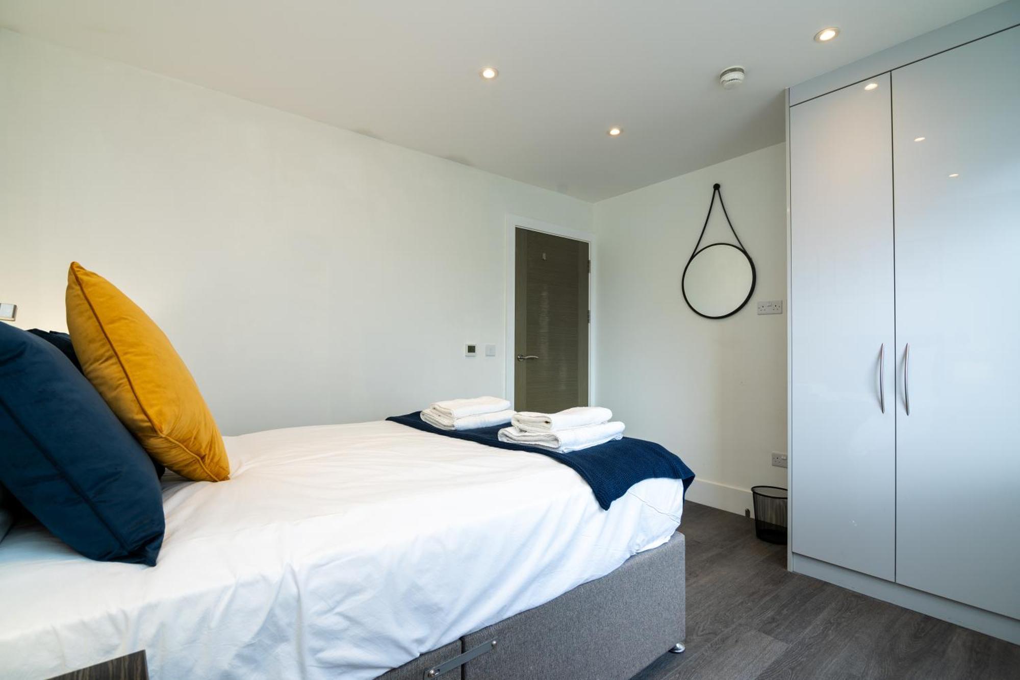 Elegant Luxe Penthouse In Whitechapel *