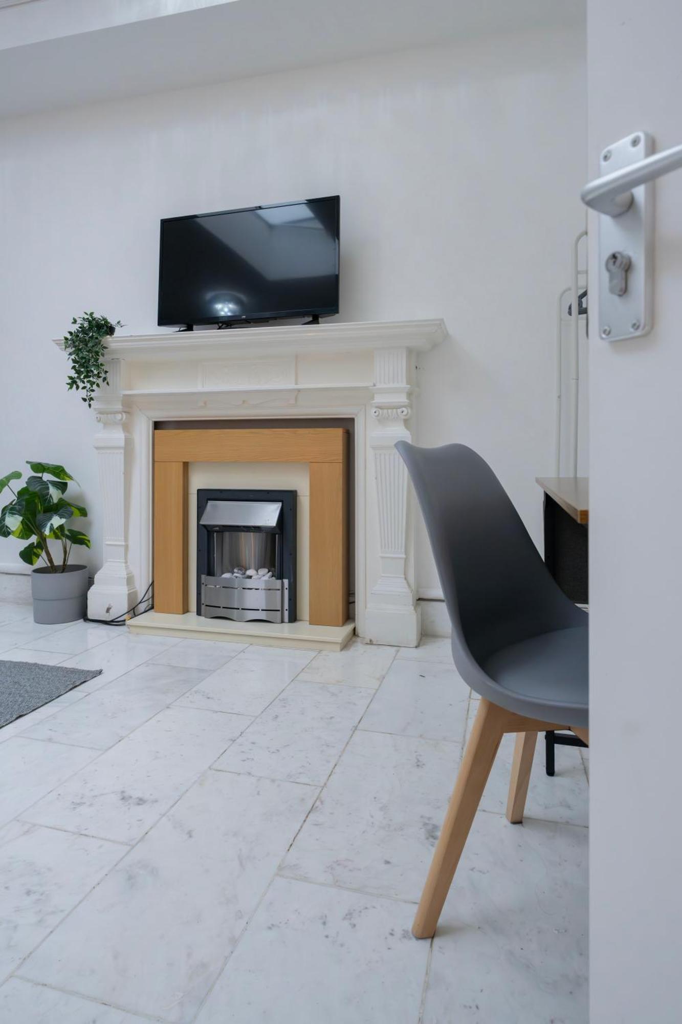 Apartment Finchley Road & By Primecityhosts *