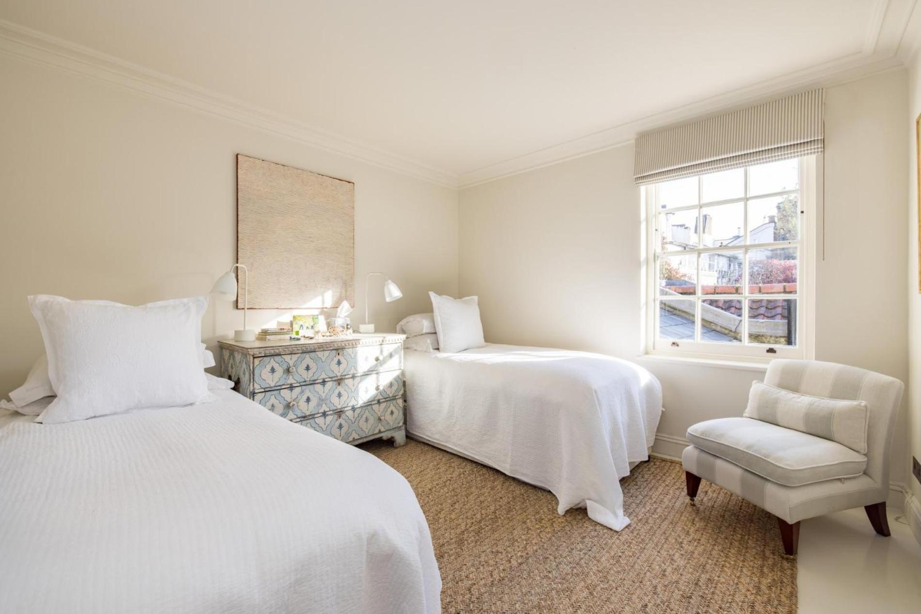 Living - 3 Bedroom In Chelsea *