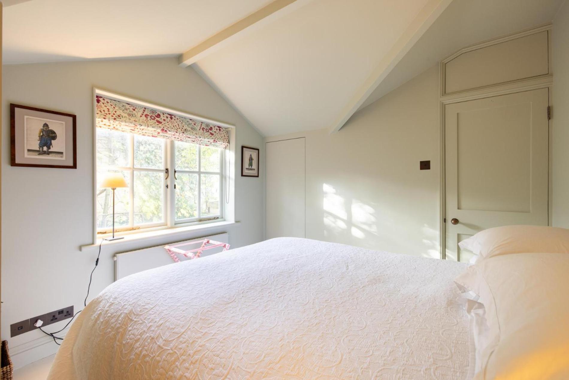 Apartment Living - 3 Bedroom In Chelsea London