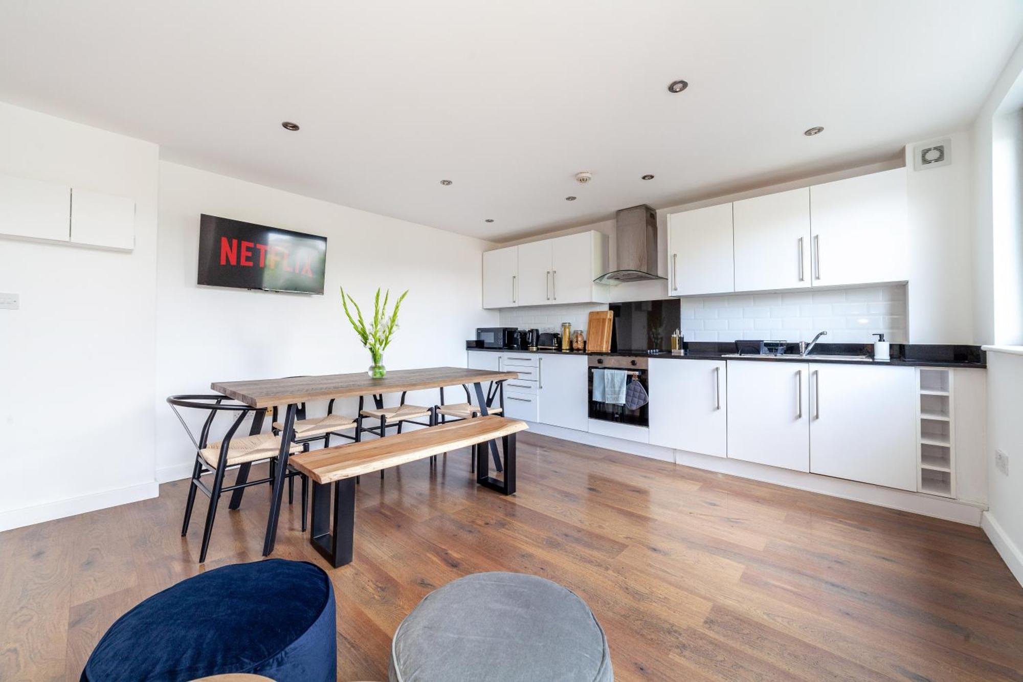 Modern 3 Bed & 3 Bathrooms Flat, Hackney Downs Apartamento Londres