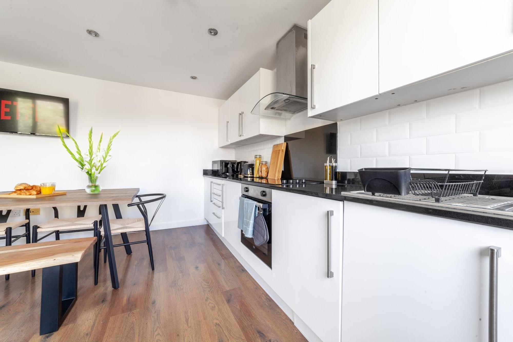 Modern 3 Bed & 3 Bathrooms Flat, Hackney Downs Apartamento