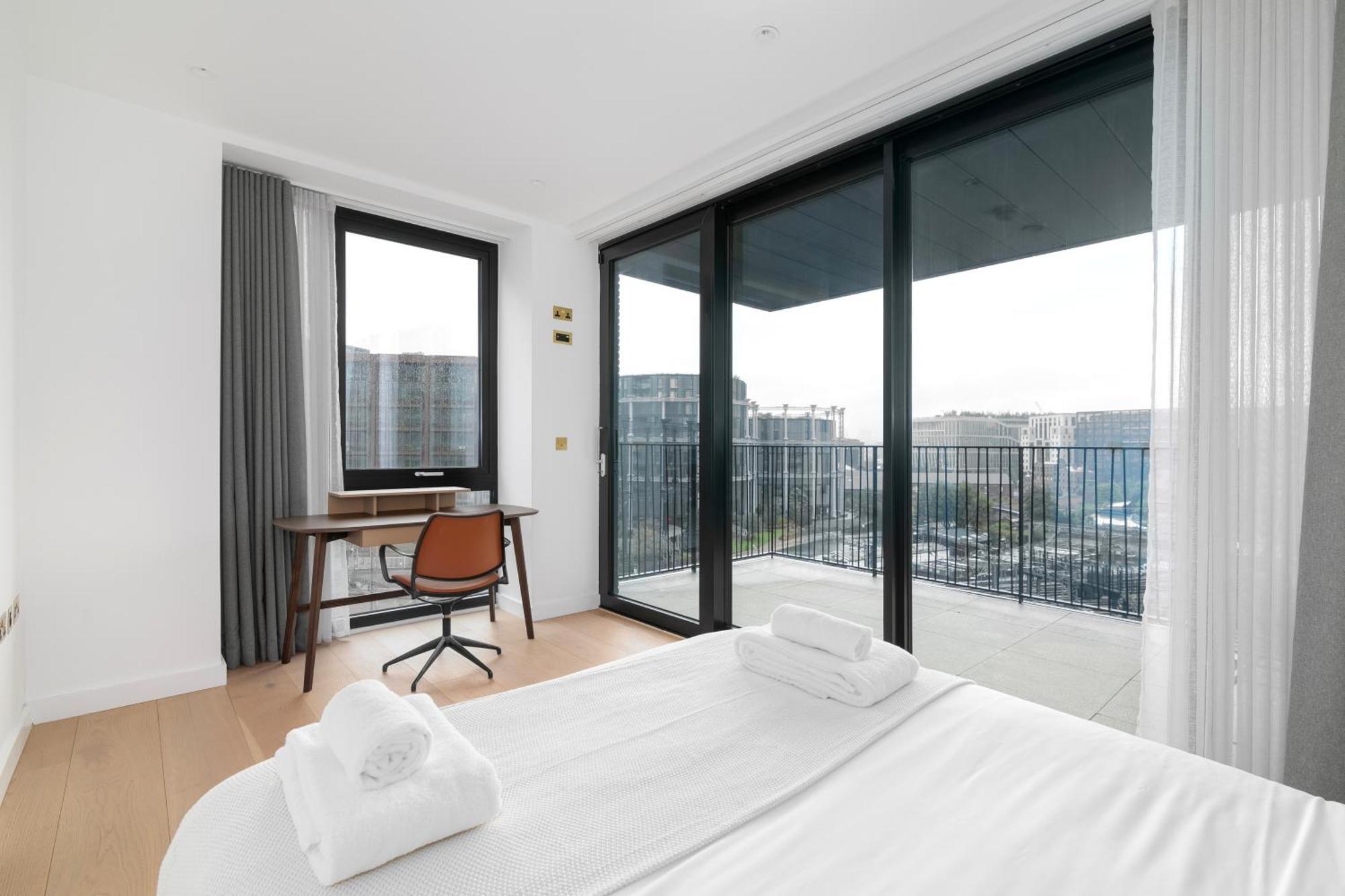 Kings Cross - Luxury 3 Bed Apartment, Private Balcony Apartamento *