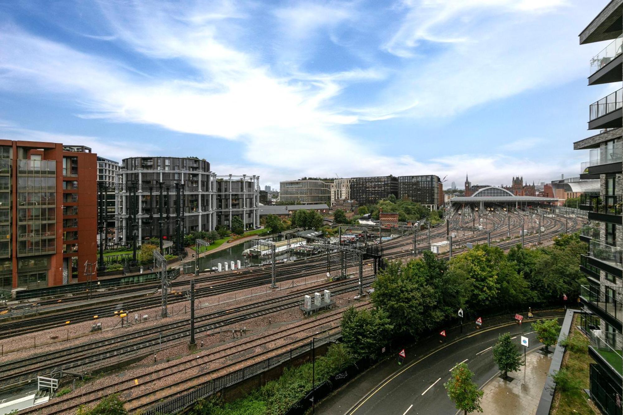 Apartamento Kings Cross - Luxury 3 Bed Apartment, Private Balcony *