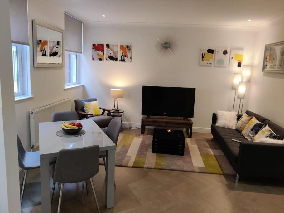 Apartment Beautiful, Spacious And Near Covent Garden London