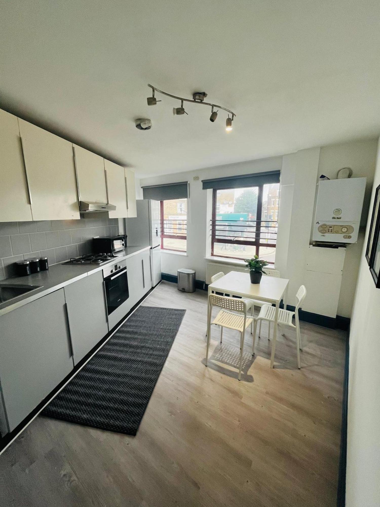 Budget 603 Guest house London