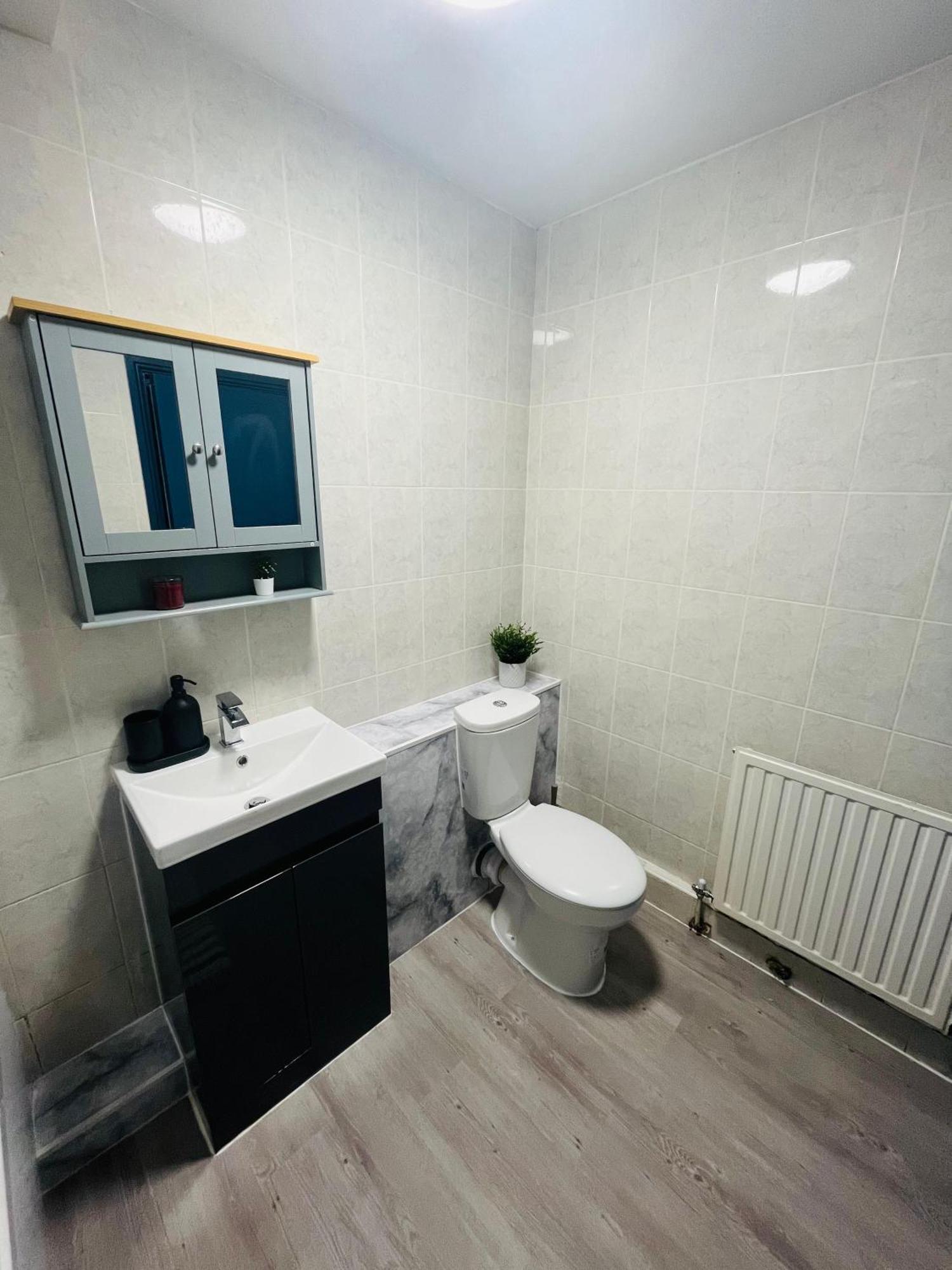Budget 603 Guest house London