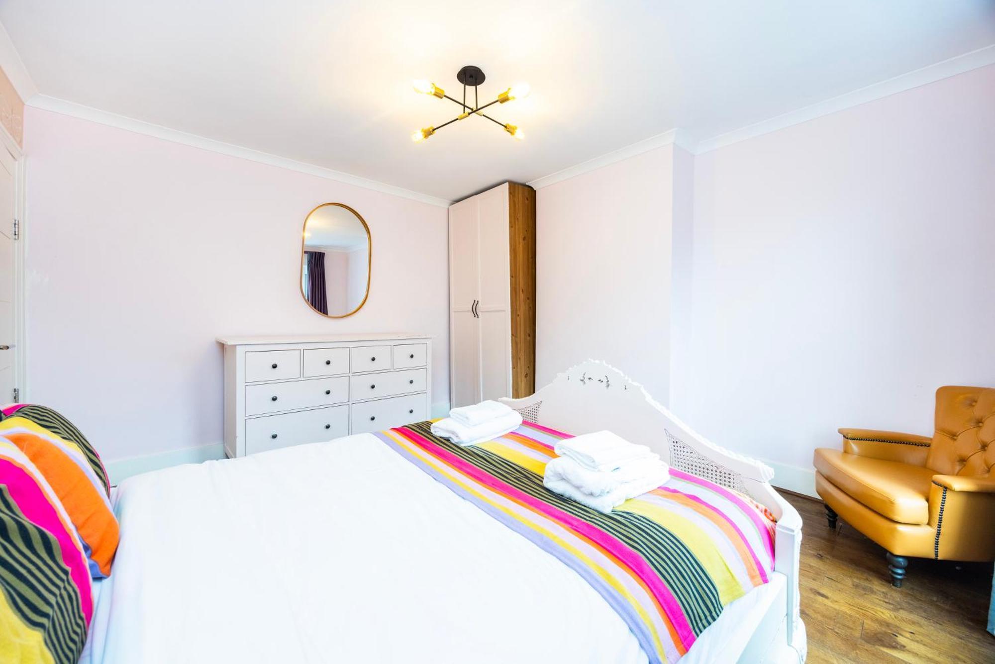 Spacious 2-bedroom In Balham Apartment