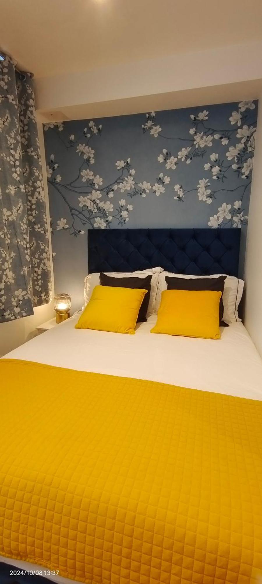 Blossom With Garden Apartment