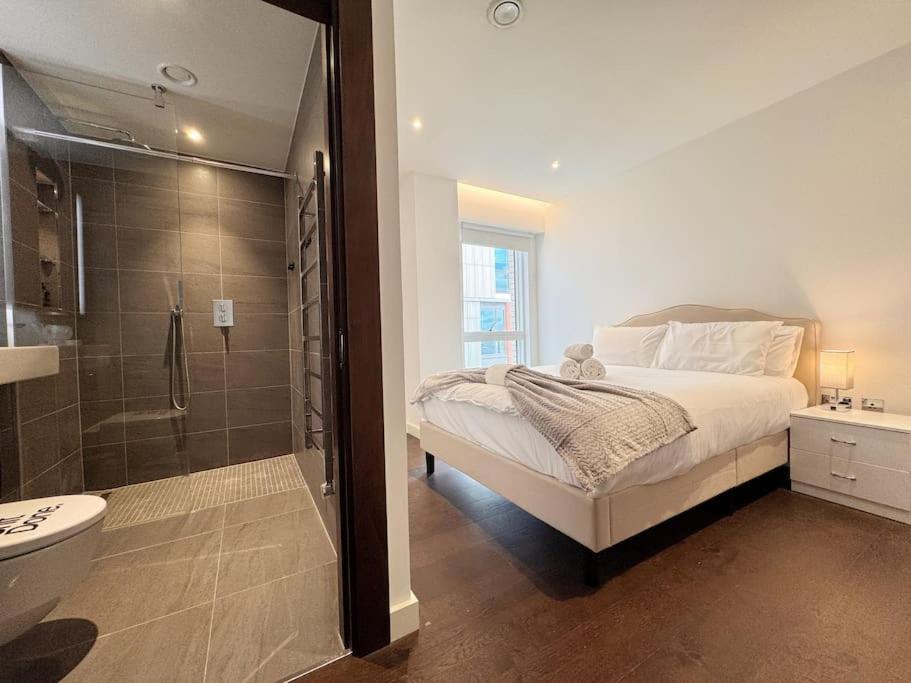 Charming Relaxing 3 Bedroom Walk To Tube Apartment London