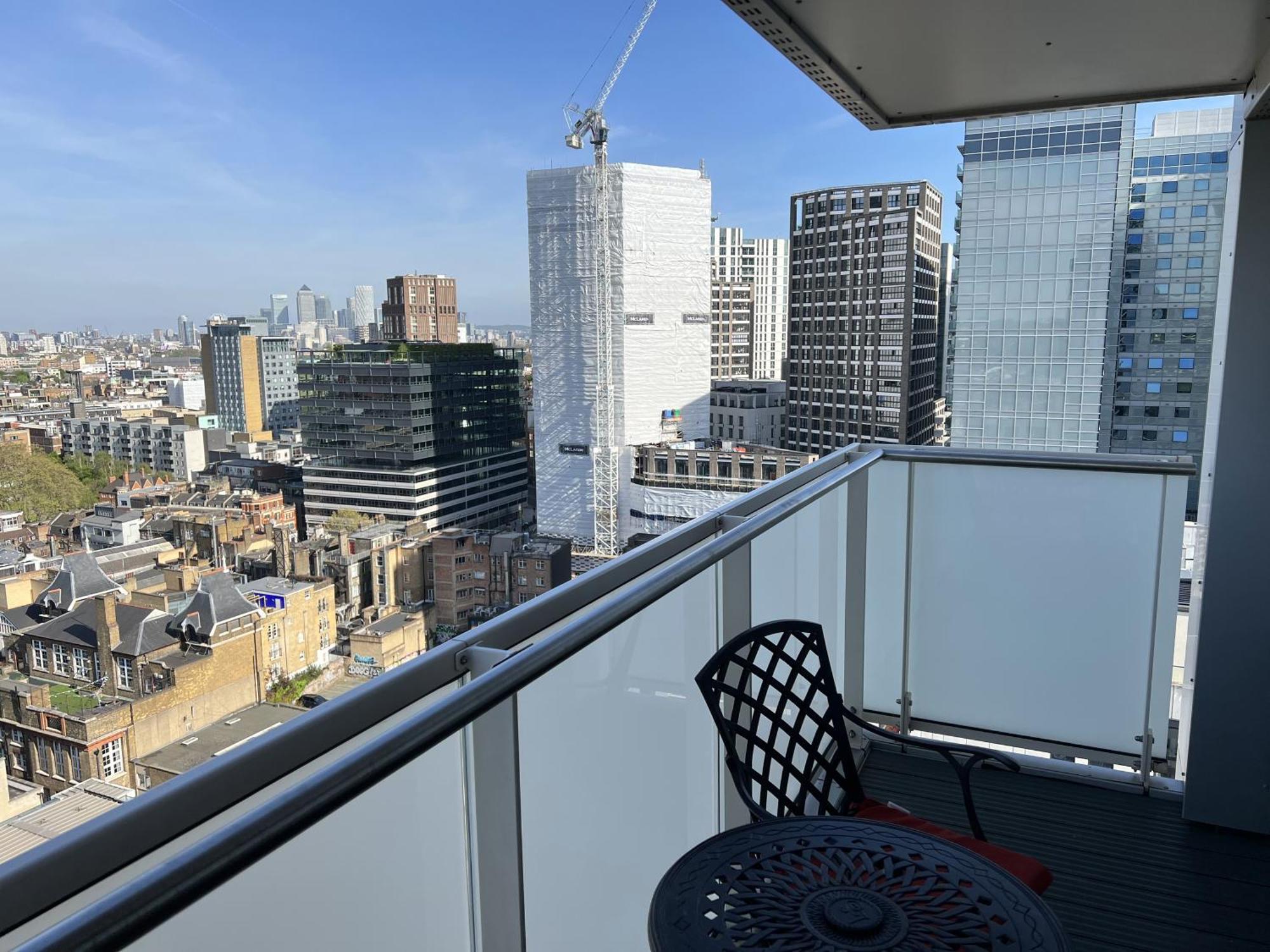 Apartment Highrise In Shoreditch