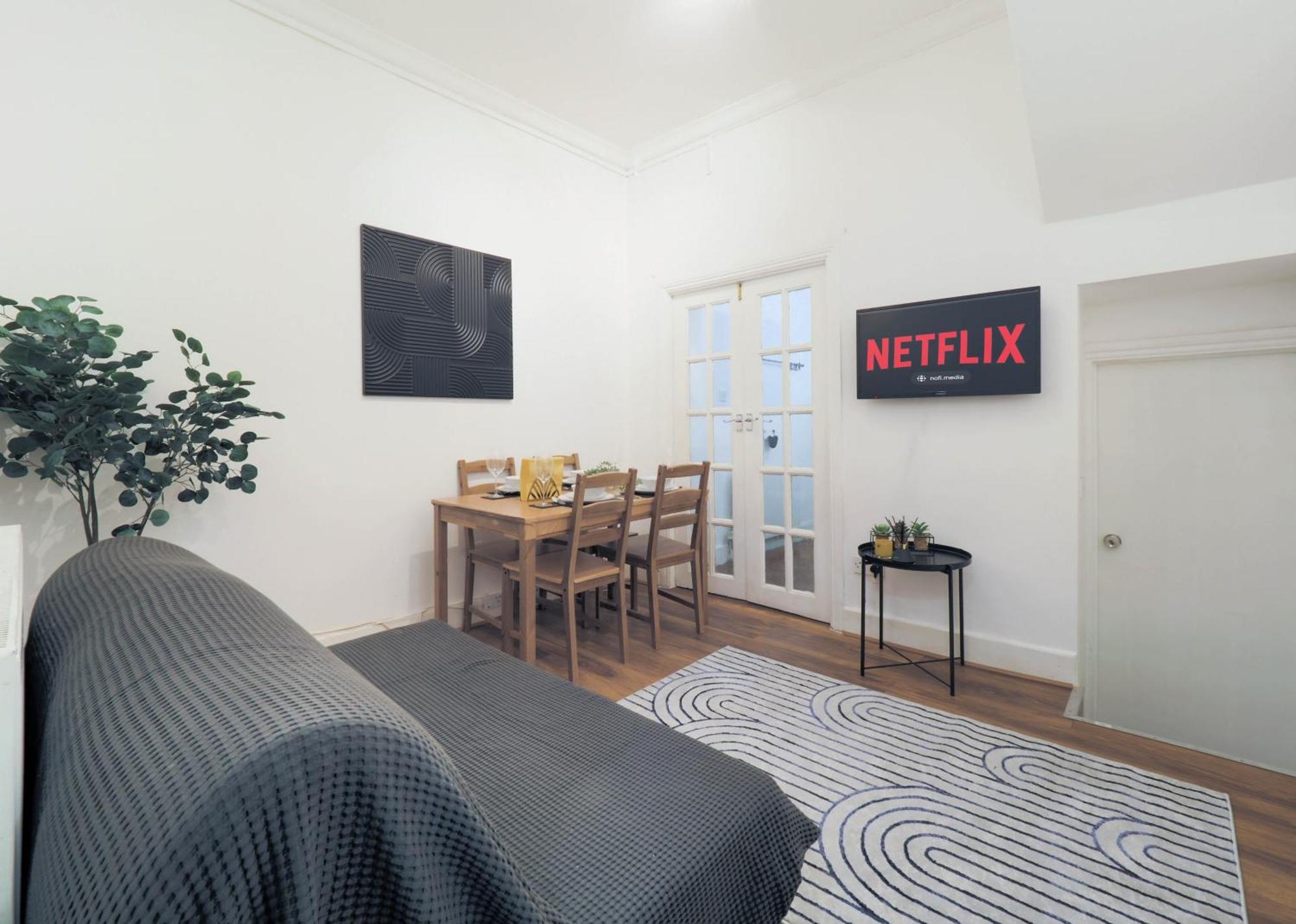 Apartamento F1 Cozy 2 Bed Flat Opposite Olympia Sleeps 5 People Londres