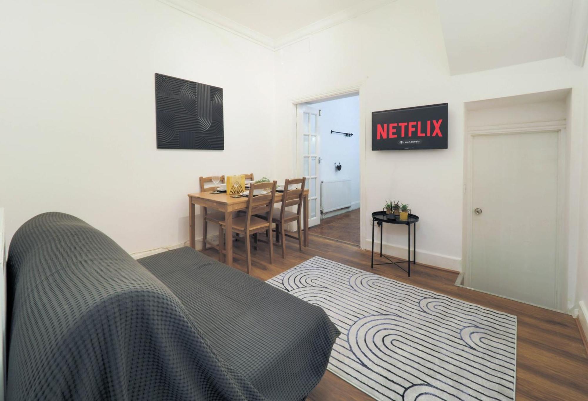 Apartamento F1 Cozy 2 Bed Flat Opposite Olympia Sleeps 5 People