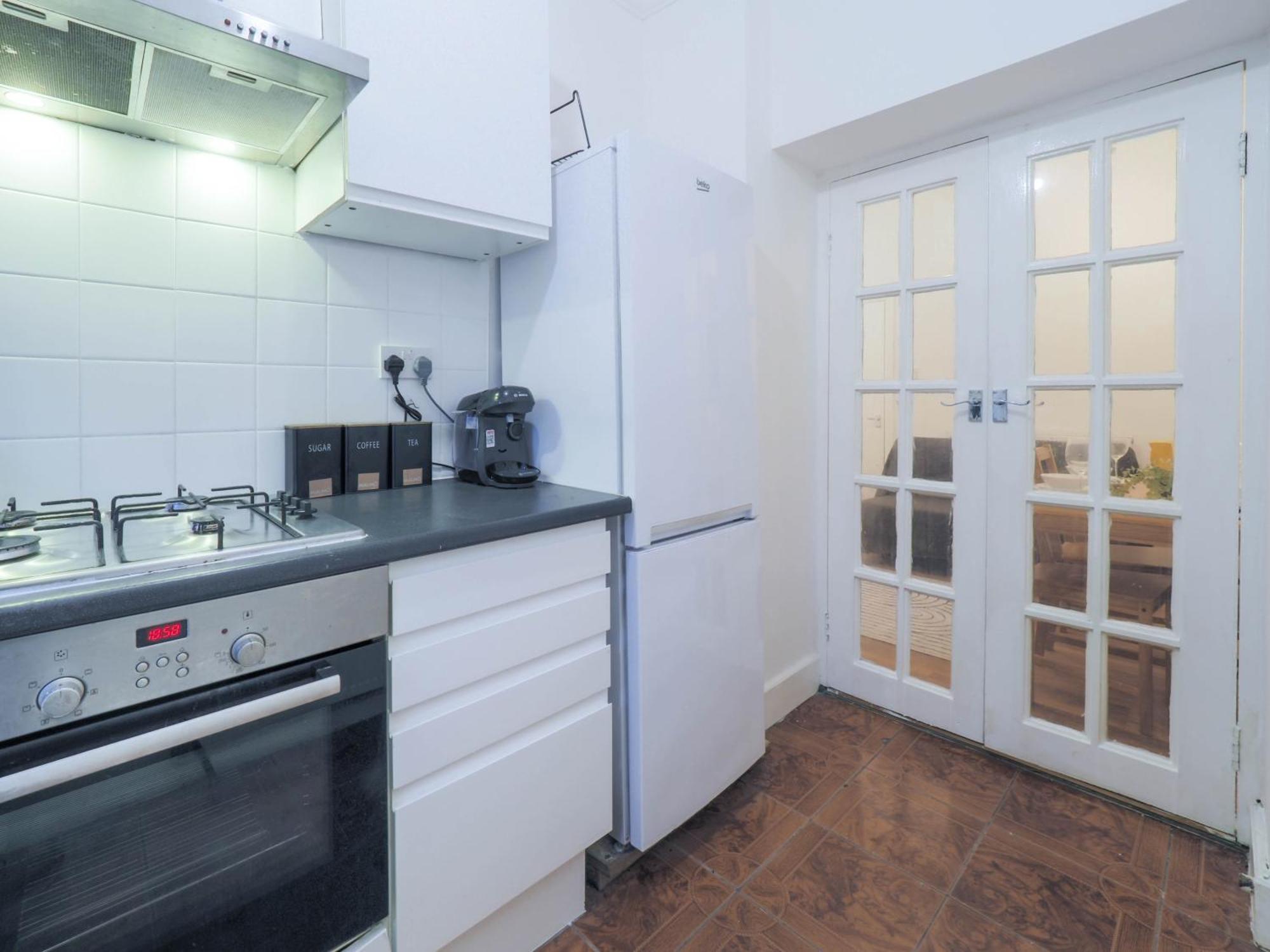 Apartamento F1 Cozy 2 Bed Flat Opposite Olympia Sleeps 5 People *
