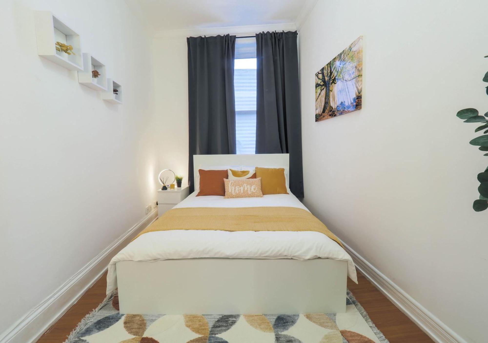 F1 Cozy 2 Bed Flat Opposite Olympia Sleeps 5 People Apartamento *
