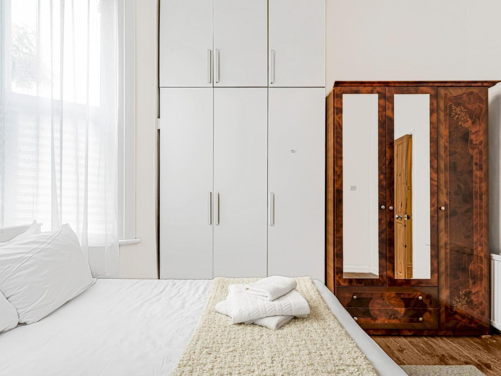 Bright & Cozy East 1-bed Flat With Garden Apartment
