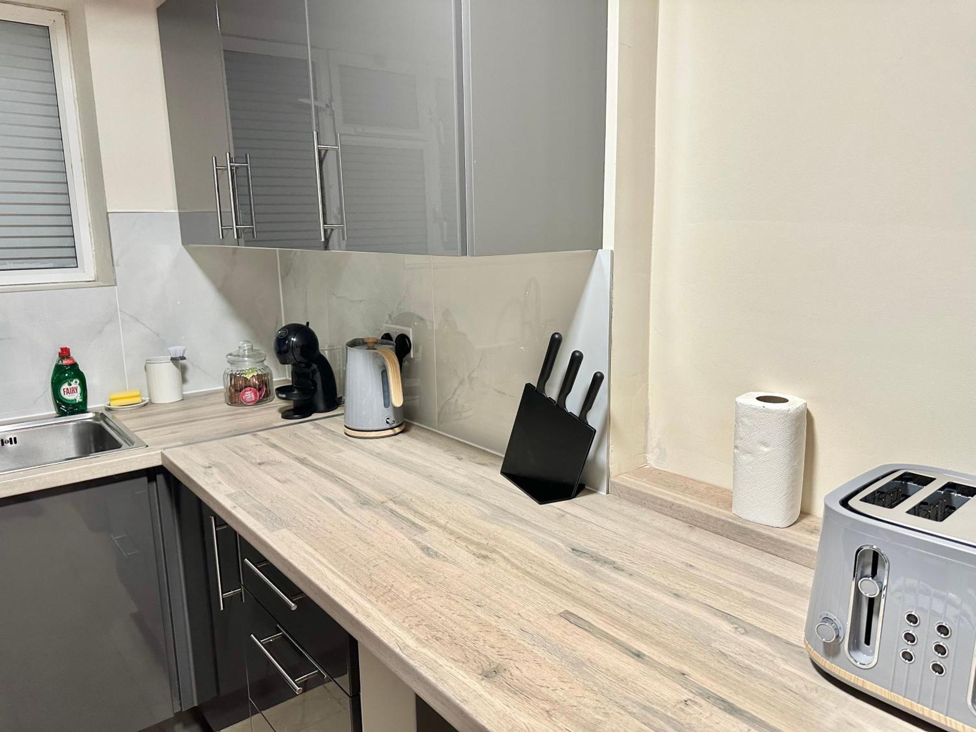 Apartment Comfortable Two Bed Flat Near Richmond Park London
