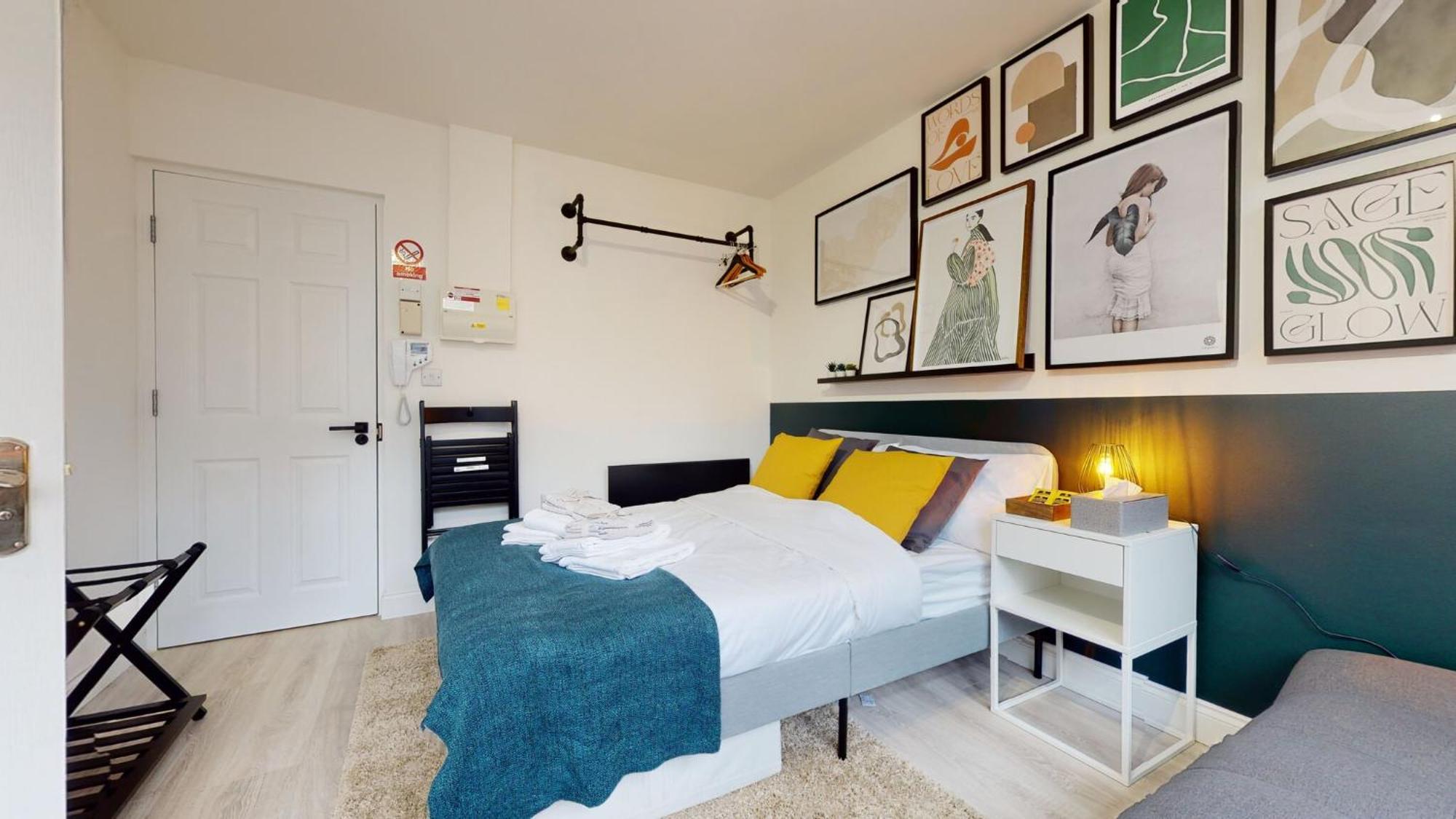 Stylish Near Regents Park! Apartment