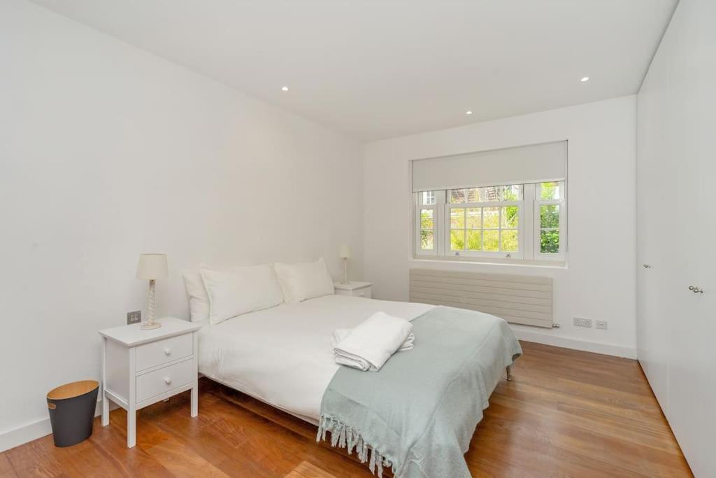 Apartment Stunning 4 Bedroom In Holland Park *