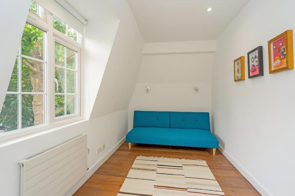 Stunning 4 Bedroom In Holland Park