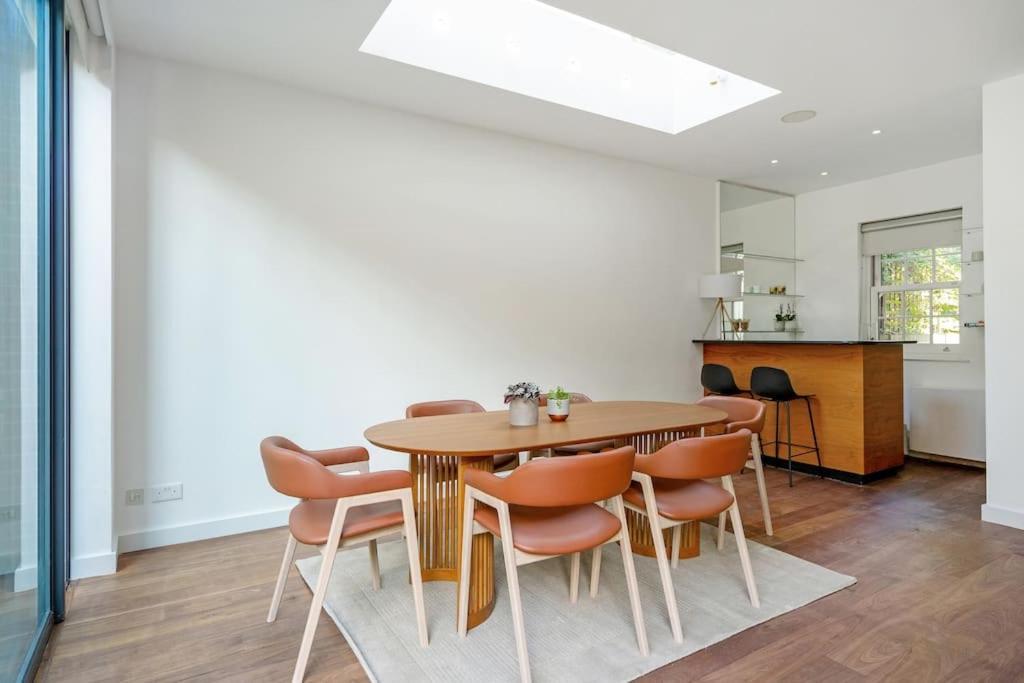 Apartment Stunning 4 Bedroom In Holland Park
