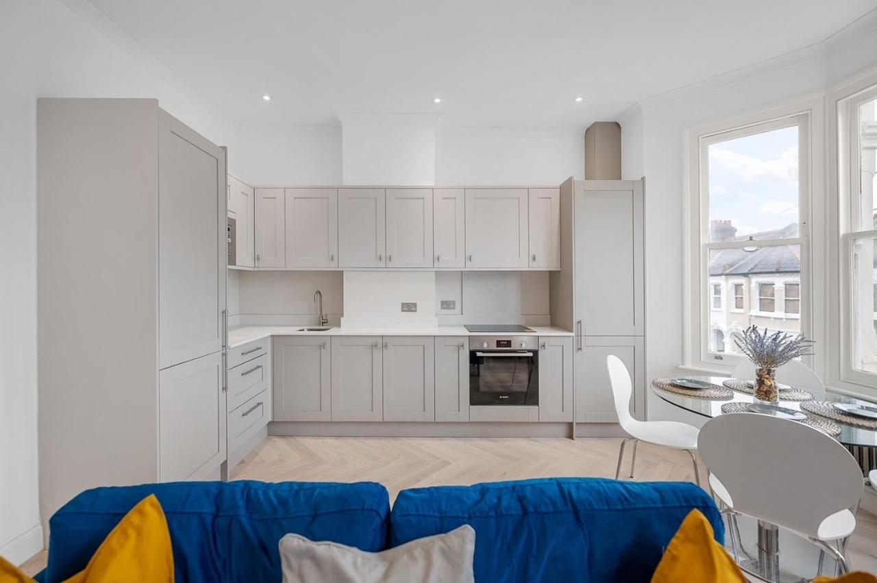 Apartment Super Stylish 2 Bed Brixton Zone 1-3 *