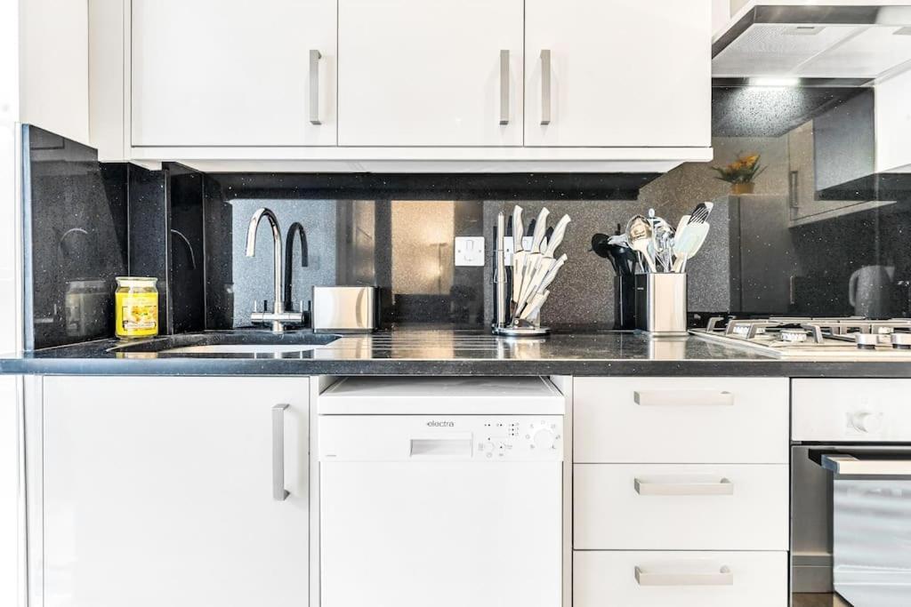Apartamento Luxaway Holland Park With Ac - Sleeps 8