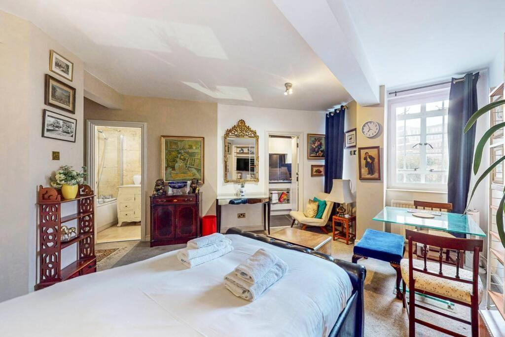 Charming 10min To South Kensington Station Apartment