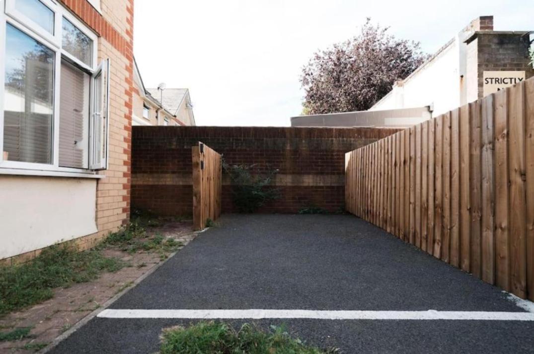 2 Bedroom, Parking, Hounslow St London