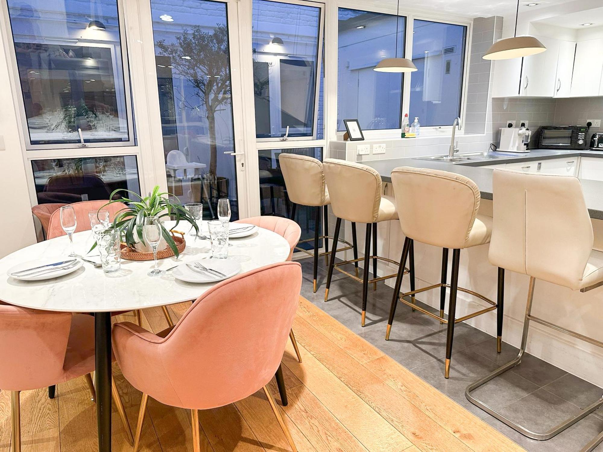 Chic 3 Bedroom Flat With Private Terrace In Holloway Near Finsbury Park Apartamento Londres